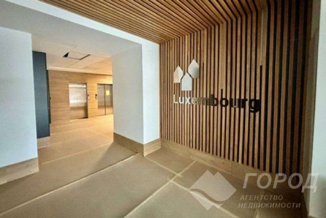 Продам 1-кімнатну квартиру в новобудові, Центр, Код: 815215/1