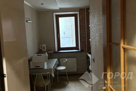 Продам 3-х кімнатну квартиру, Сосновая Горка, Научная метро, Код: 815269/1