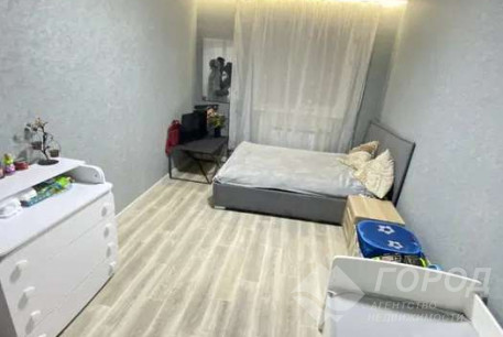 Продам 2-х кімнатну квартиру, Рогань, Код: 815279/1