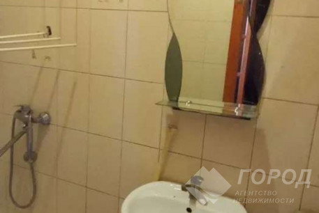 Сдам гостинку, Центральный рынок, Южный вокзал метро, Код: 815305/1