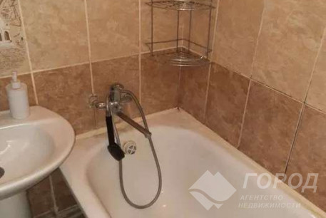 Сдам гостинку, Новые дома, Армейская метро (Советской Армии), Код: 815332/1