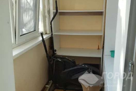 Продам 2-х кімнатну квартиру, Центр, Код: 815354/1