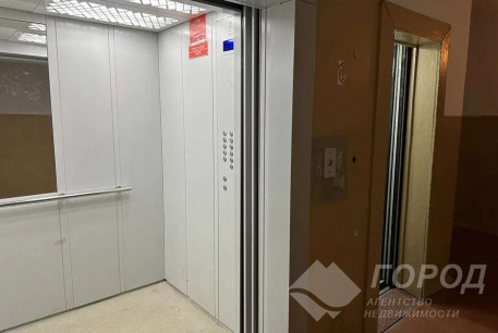 Продам 2-х кімнатну квартиру, Сосновая Горка, Научная метро, Код: 815366/1