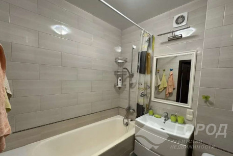 Продам 2-х кімнатну квартиру, Сосновая Горка, Научная метро, Код: 815366/1