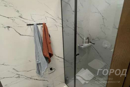 Сдам 5-и кімнатну квартиру, Центр, Код: 815410/1