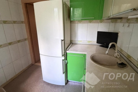 Продам 2-х кімнатну квартиру, Новые дома, Дворец спорта, Код: 815443/1