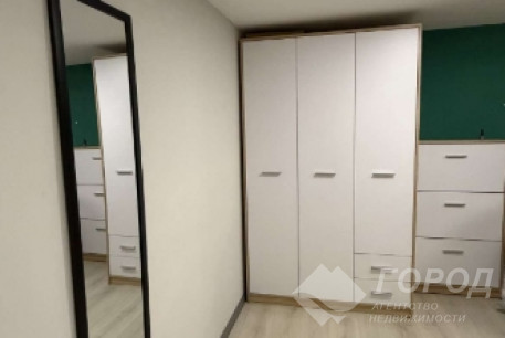 Продам 1-кімнатну квартиру, Центр, Код: 815458/1