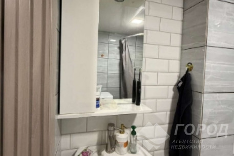 Продам 1-кімнатну квартиру, Центр, Код: 815458/1