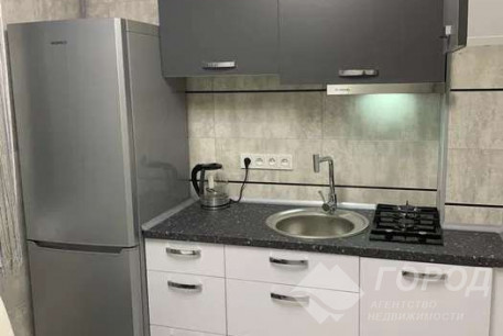 Продам 1-кімнатну квартиру, Гагарина проспект, Метростроителей метро, Код: 815490/1