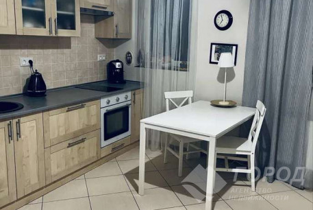 Сдам 1-кімнатну квартиру в новобудові, Центр, Код: 815497/1