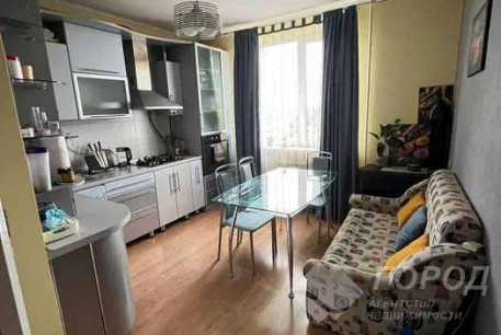 Продам 2-х кімнатну квартиру, Журавлевка, Киевская метро, Код: 815504/1