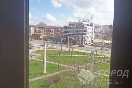 Продам 2-х кімнатну квартиру, Гагарина проспект, Защитников Украины метро (Площадь Восстания), Код: 815515/1