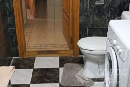 Продам 2-х кімнатну квартиру, Гагарина проспект, Защитников Украины метро (Площадь Восстания), Код: 815515/1