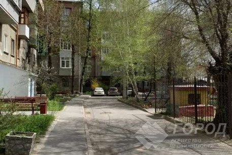 Продам 2-х кімнатну квартиру, Центральный рынок, Центральный Рынок метро, Код: 815539/1