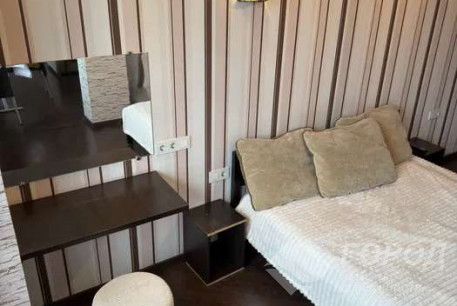 Сдам 2-х кімнатну квартиру в новобудові, Центр, Площадь Конституции метро (Советская), Код: 815549/1