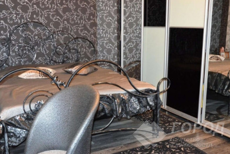 Продам 4-х кімнатну квартиру, Холодная Гора, Холодная Гора метро, Код: 815554/1