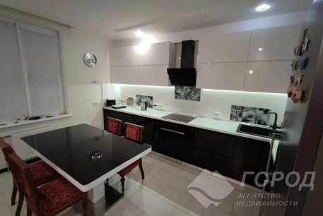 Продам 3-х кімнатну квартиру в новобудові, Салтовский, Код: 815558/1