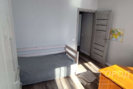 Продам 3-х кімнатну квартиру, Новые дома, Маршала Жукова метро (Дворец спорта), Код: 815563/1