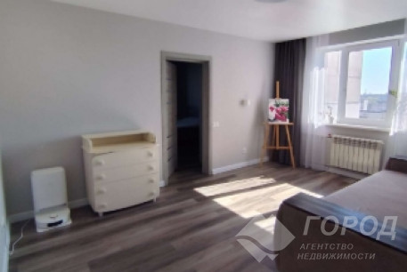 Продам 3-х кімнатну квартиру, Новые дома, Маршала Жукова метро (Дворец спорта), Код: 815563/1