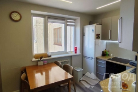 Продам 3-х кімнатну квартиру, Новые дома, Маршала Жукова метро (Дворец спорта), Код: 815563/1