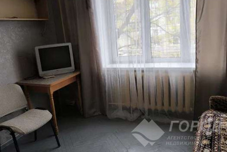 Сдам гостинку, Новые дома, Армейская метро (Советской Армии), Код: 815566/1