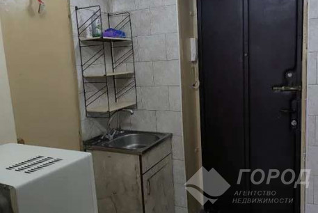 Сдам гостинку, Новые дома, Армейская метро (Советской Армии), Код: 815566/1