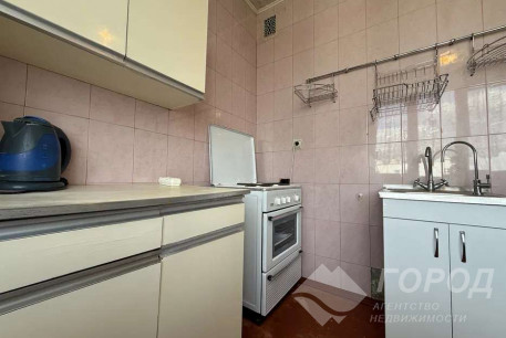 Продам 3-х кімнатну квартиру, Рогань, Восточный, Код: 815588/1