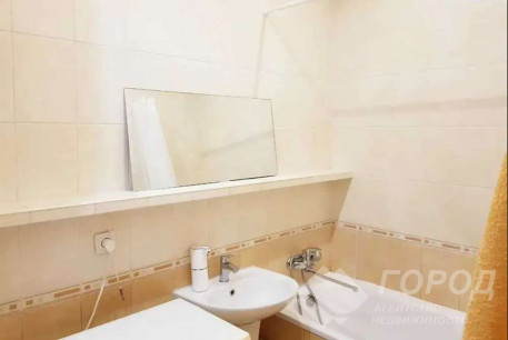 Продам 2-х кімнатну квартиру, ХТЗ, ХТЗ метро, Код: 815650/1