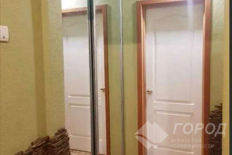 Продам 2-х кімнатну квартиру, ХТЗ, ХТЗ метро, Код: 815650/1