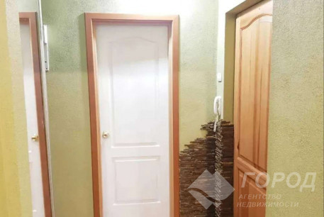 Продам 2-х кімнатну квартиру, ХТЗ, ХТЗ метро, Код: 815650/1