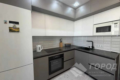 Продам 1-кімнатну квартиру в новобудові, ХТЗ, ХТЗ метро, Код: 815722/1