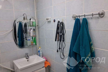 Продам 1-кімнатну квартиру, Центр, Код: 815734/1