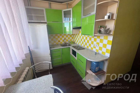 Продам 1-кімнатну квартиру, Рогань, Роганский ж/м, Код: 815814/1