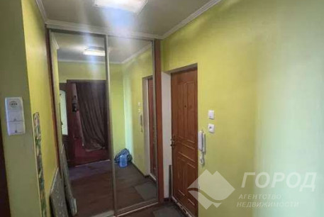 Продам 1-кімнатну квартиру, Рогань, Роганский ж/м, Код: 815814/1