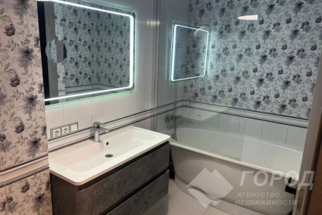 Продам 2-х кімнатну квартиру в новобудові, Сосновая Горка, Павловка, Код: 815848/1