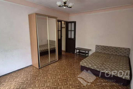 Продам 2-х кімнатну квартиру, Сосновая Горка, Научная метро, Код: 815897/1
