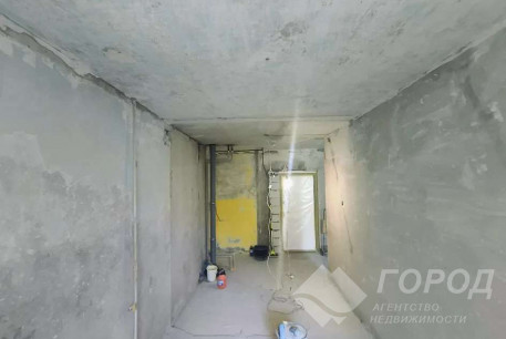Продам 1-кімнатну квартиру, Рогань, Роганский ж/м, Код: 815961/1