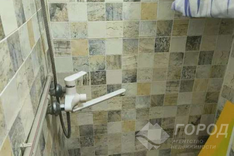 Сдам гостинку, Новые дома, Армейская метро (Советской Армии), Код: 815966/1