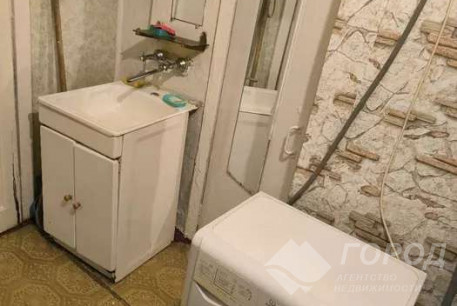 Сдам гостинку, Новые дома, Армейская метро (Советской Армии), Код: 815966/1
