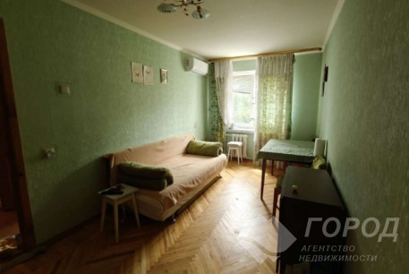 Продам 2-х кімнатну квартиру, ХТЗ, ХТЗ метро, Код: 816121/1