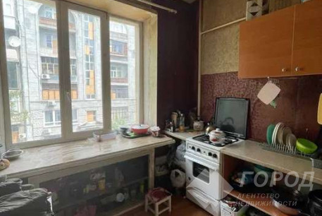 Продам 2-х кімнатну квартиру, Центр, Код: 816122/1