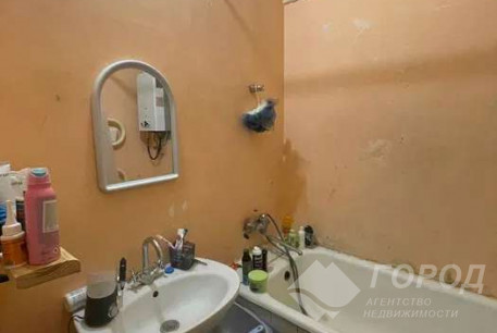 Продам 2-х кімнатну квартиру, Центр, Код: 816122/1