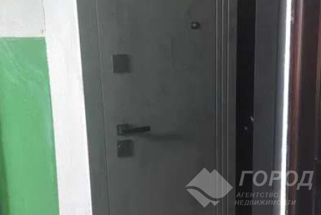 Продам 2-х кімнатну квартиру, ХТЗ, ХТЗ метро, Код: 816138/1