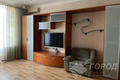 Сдам 3-х кімнатну квартиру, Гагарина проспект, Код: 816191/2