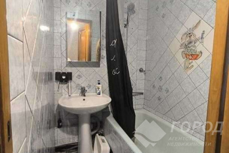 Продам 2-х кімнатну квартиру, Рогань, Роганский ж/м, Код: 816265/1