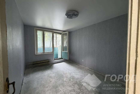 Продам 3-х кімнатну квартиру, ХТЗ, ХТЗ метро, Код: 816307/1