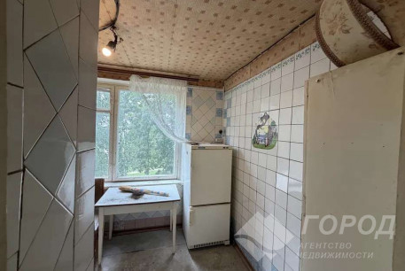 Продам 3-х кімнатну квартиру, ХТЗ, ХТЗ метро, Код: 816307/1