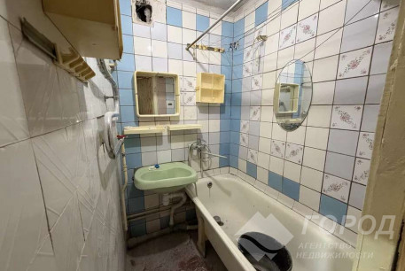 Продам 3-х кімнатну квартиру, ХТЗ, ХТЗ метро, Код: 816307/1
