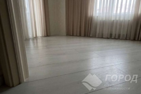 Продам 2-х кімнатну квартиру, Сосновая Горка, Научная метро, Код: 816332/1