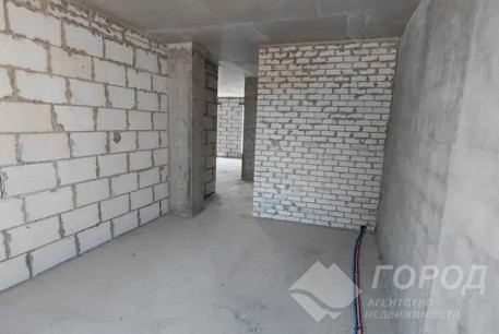 Продам 4-х кімнатну квартиру в новобудові, Центр, Код: 816447/1
